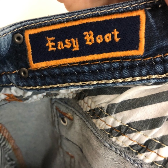 SOLD!!!Rock Revival Betty easy boot cut petite - Picture 4 of 7